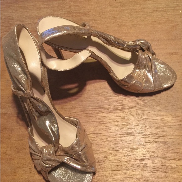 Nine West Ultana formal gold heel - Picture 4 of 4